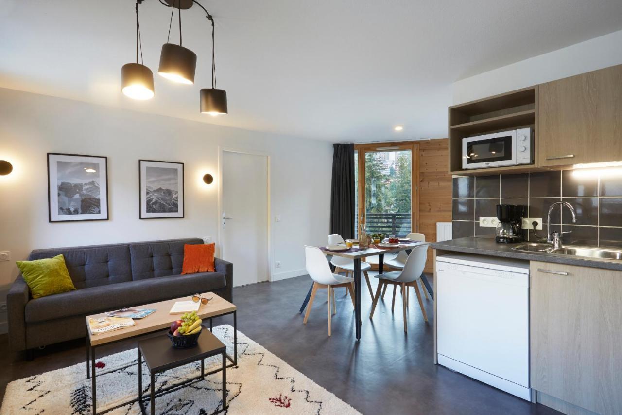 Residence Nemea La Restanque เลส์เดอซาลป์ ภายนอก รูปภาพ
